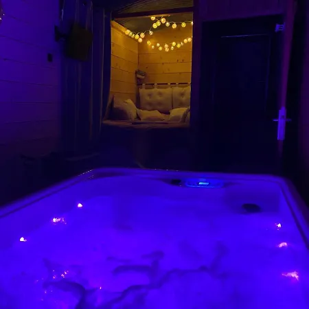 Avec Privée 3*