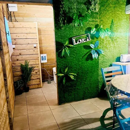 Couette-café Avec Privée Candor