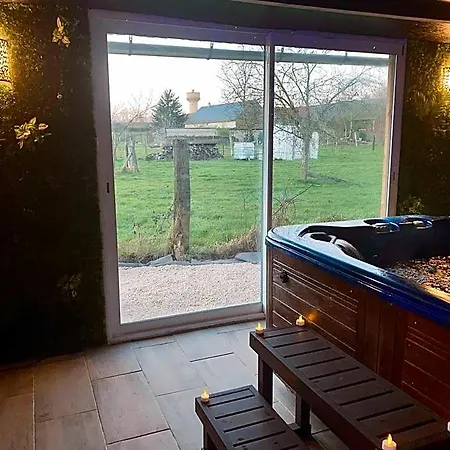 Avec Privée 3*