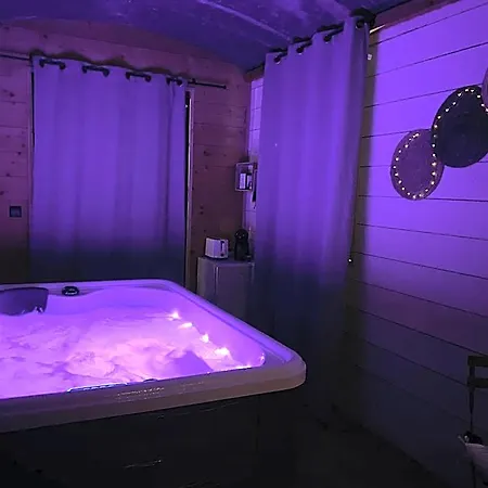 Avec Privée 3*