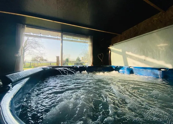 Avec Prive Bed & Breakfast 3*